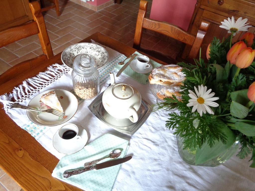 La Locanda Dell'Olmo Орвието Екстериор снимка
